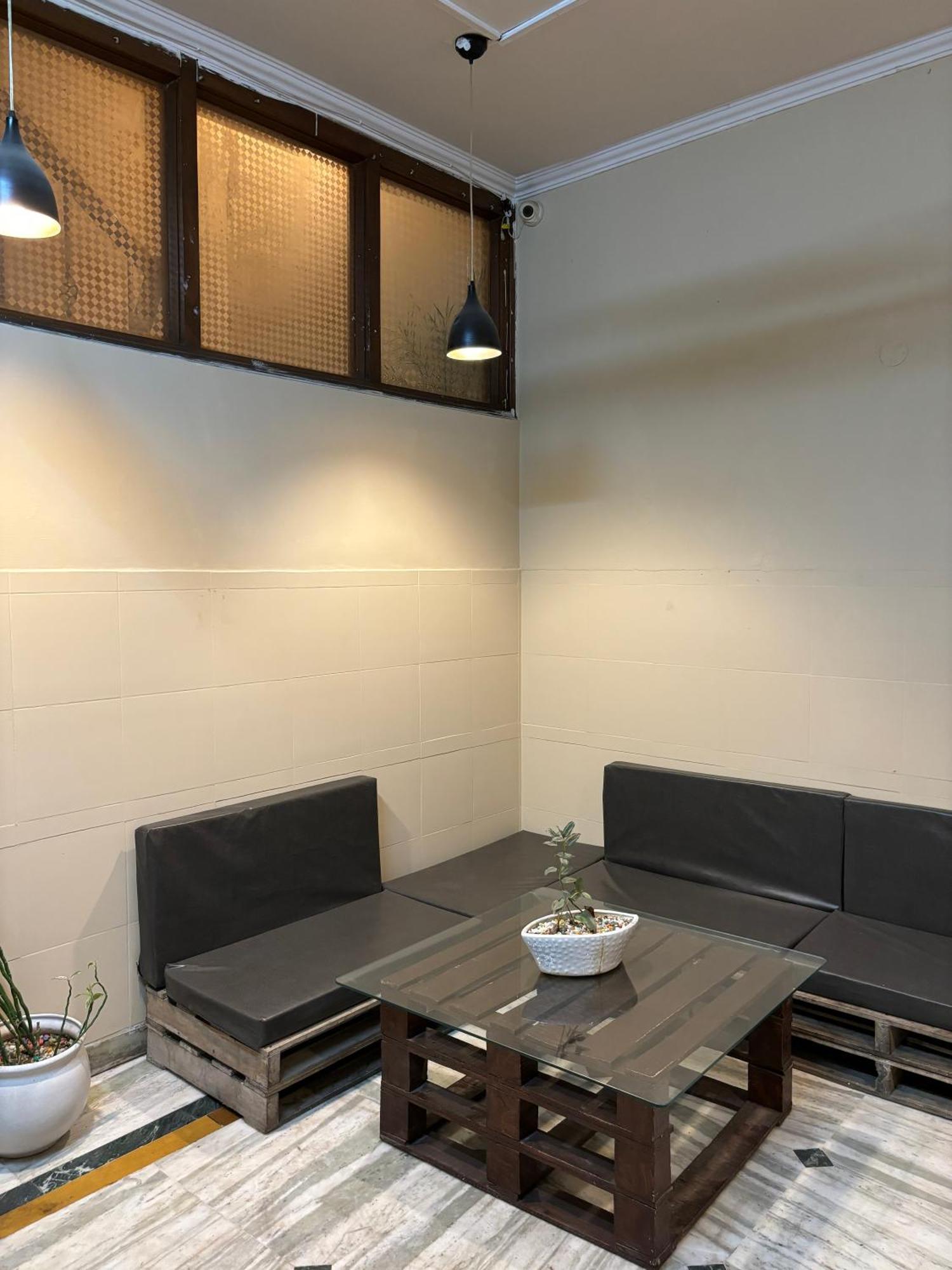 Atharva'S Homestay By Goaround Homes - Nehru Enclave Metro, South Delhi Nueva Delhi Exterior foto